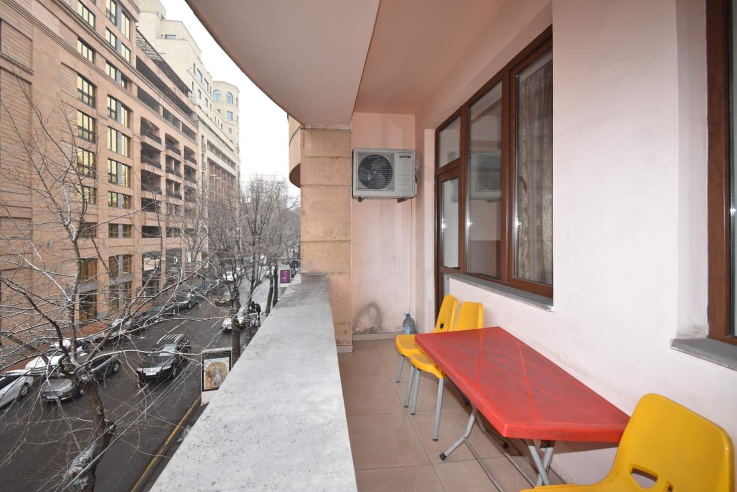 Armenak Apartment In Aram Str Jerevan Exteriér fotografie